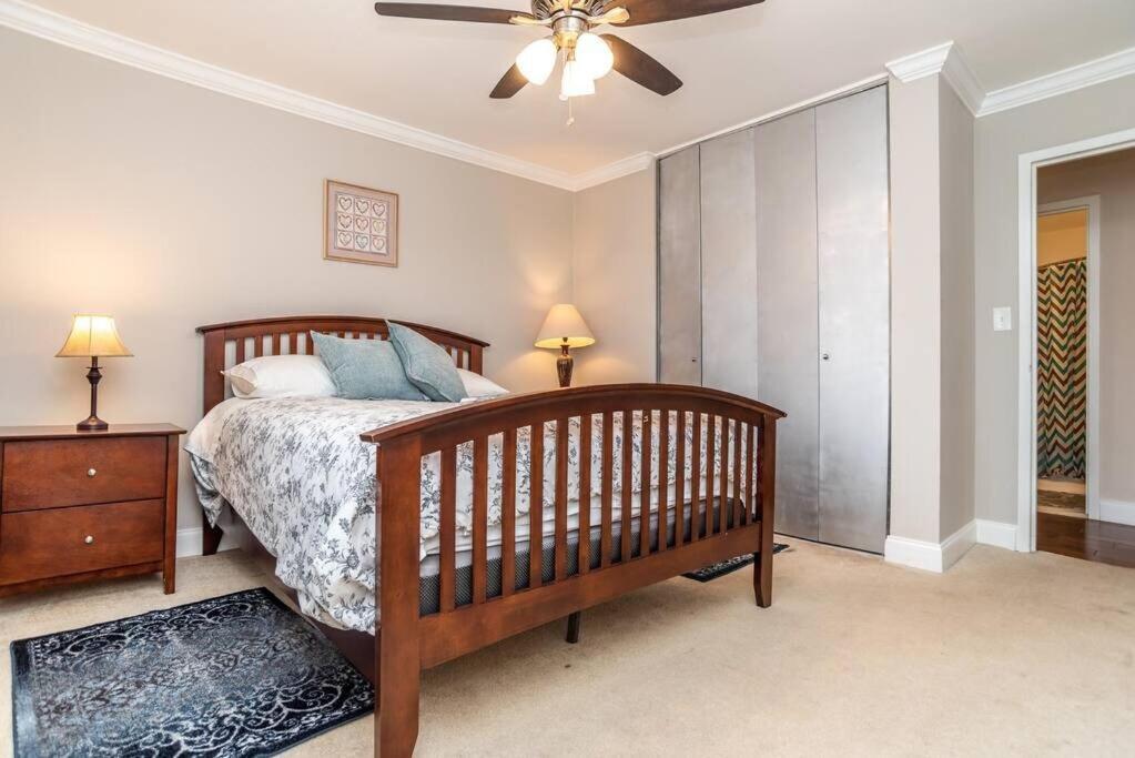 Downtown Onsite Parking King! 3br Lm 06 Units Holiday home