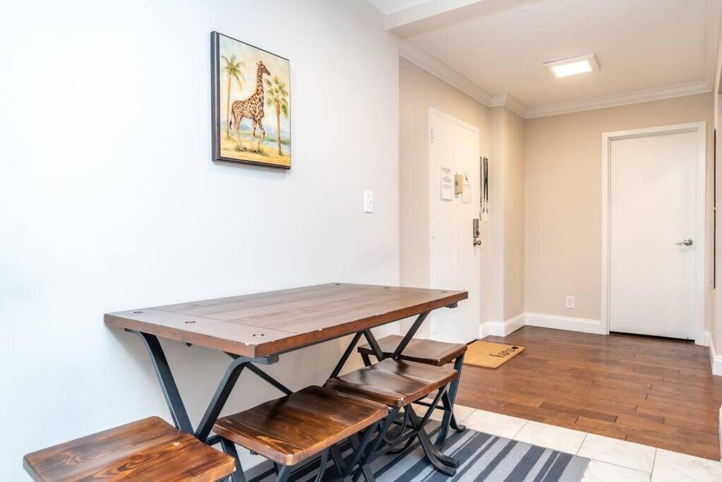 Downtown Onsite Parking King! 3br Lm 06 Units Holiday home Atlanta