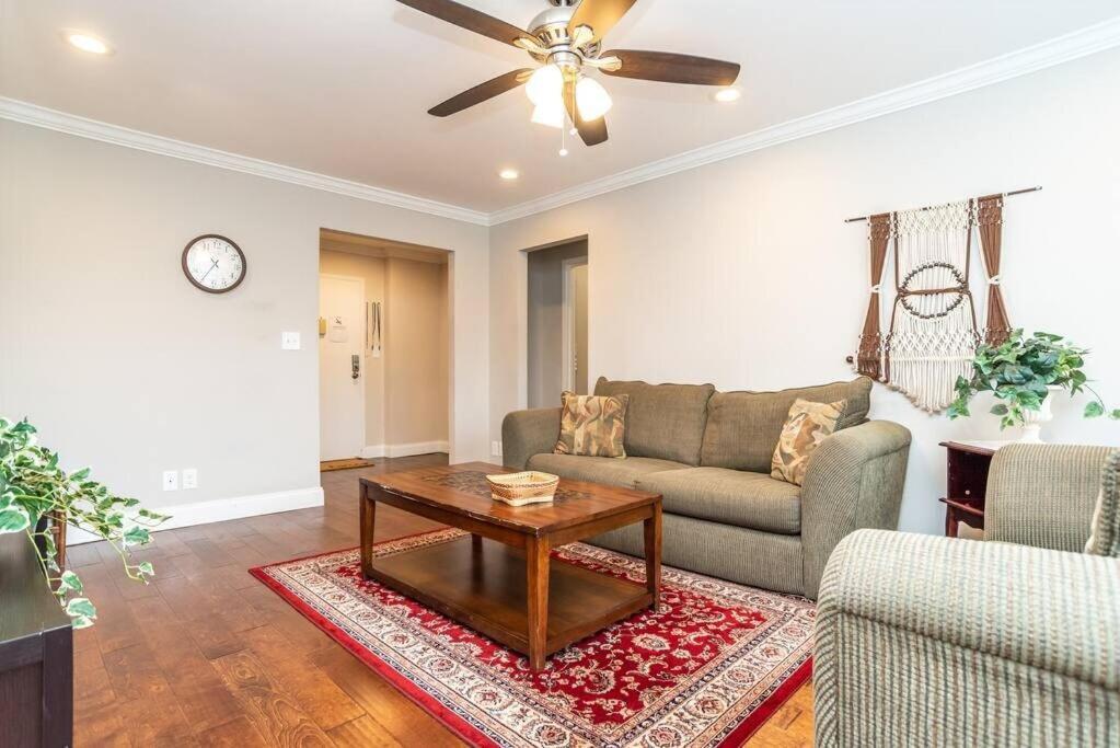 Downtown Onsite Parking King! 3br Lm 06 Units Holiday home Atlanta