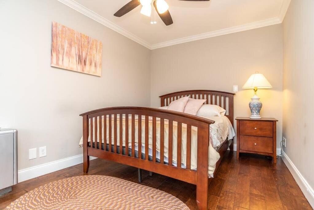 Holiday home Downtown Onsite Parking King! 3br Lm 06 Units Atlanta