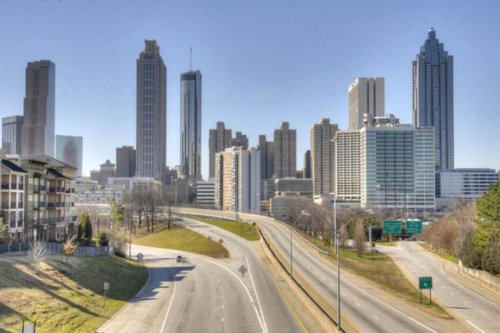 Downtown Onsite Parking King! 3br Lm 06 Units Holiday home