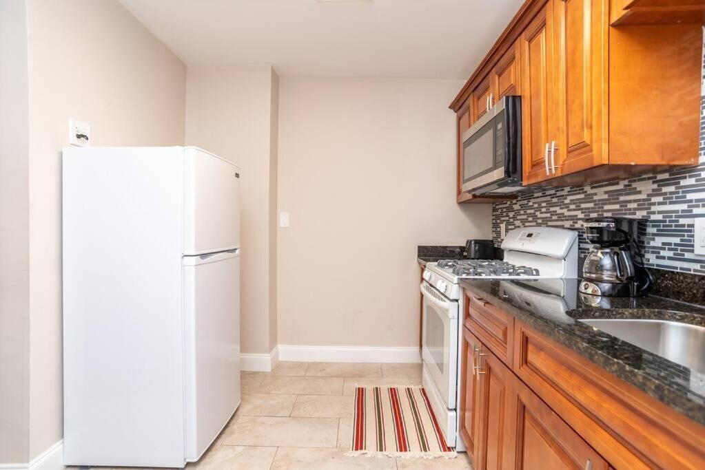 Downtown Onsite Parking King! 3br Lm 06 Units Holiday home *