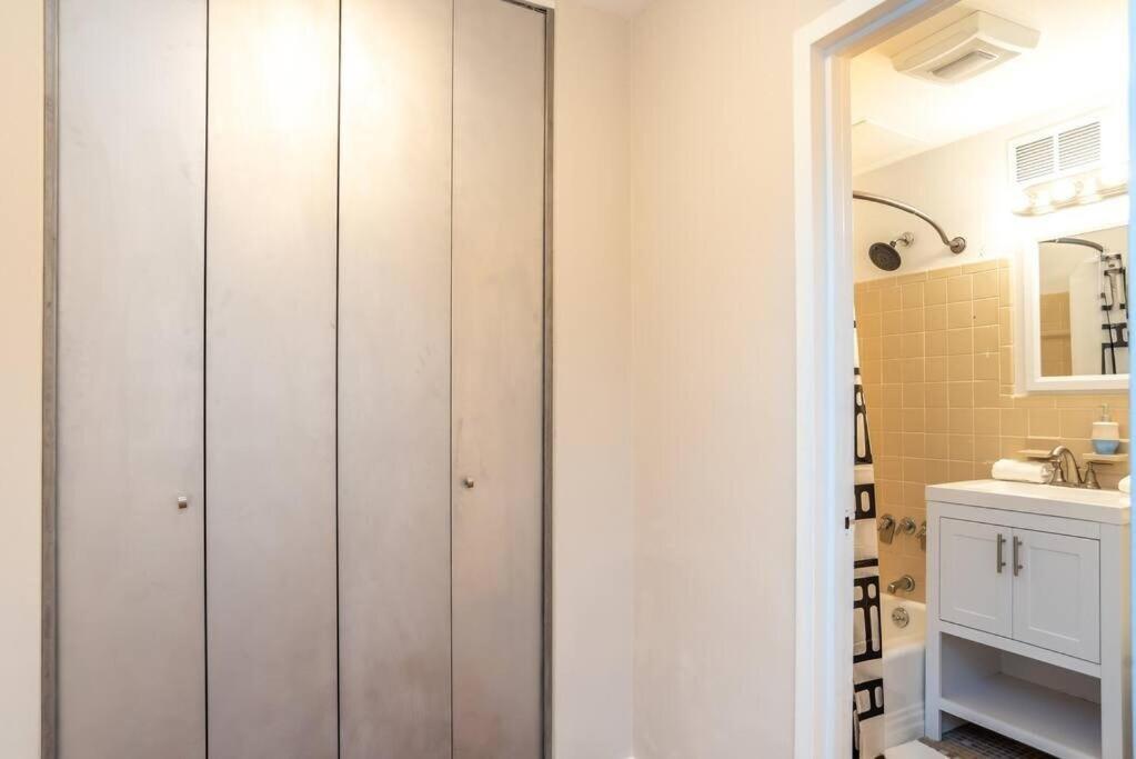 Holiday home Downtown Onsite Parking King! 3br Lm 06 Units Atlanta