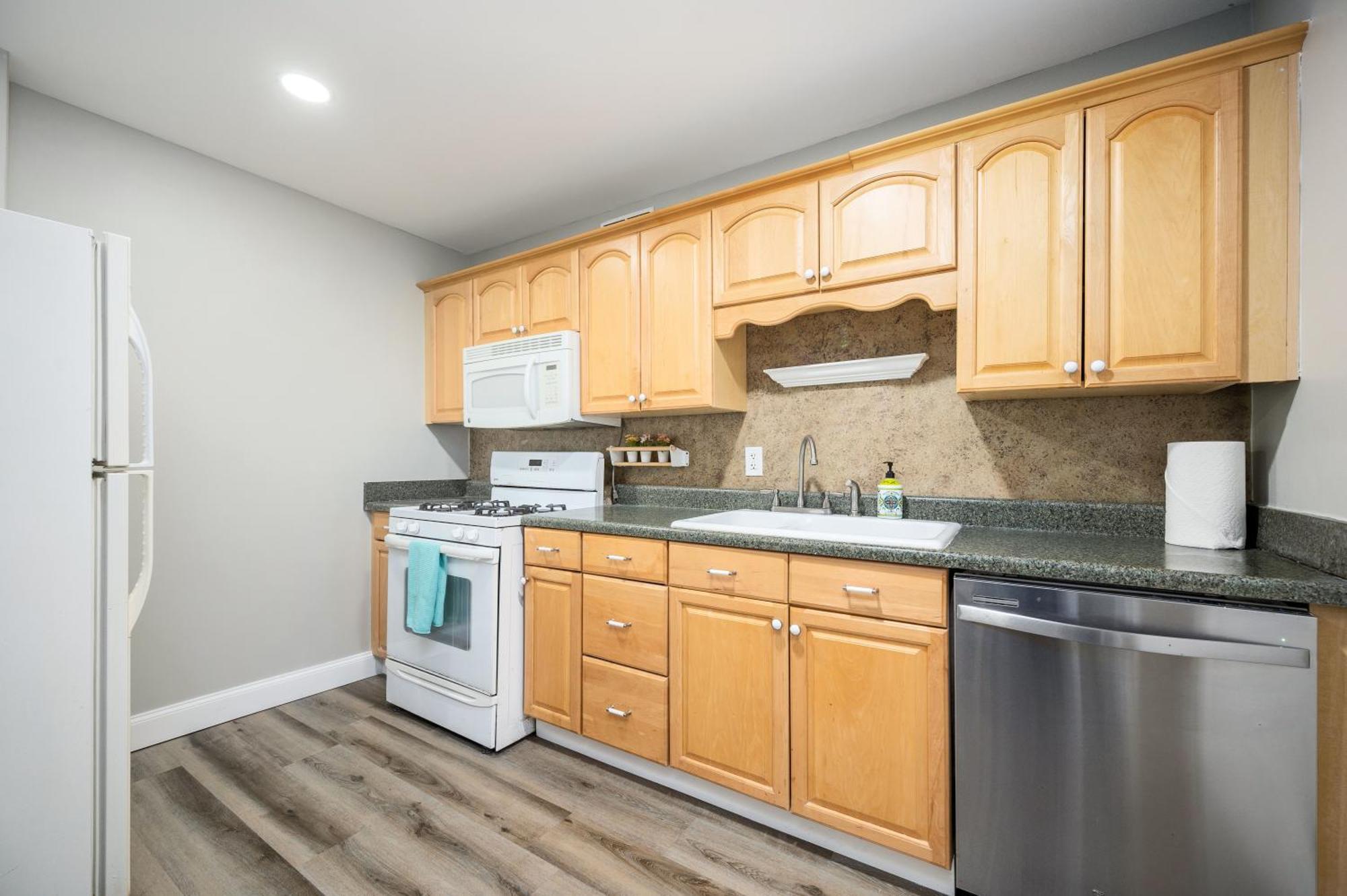 Downtown Onsite Parking King! 3br Lm 06 Units Atlanta